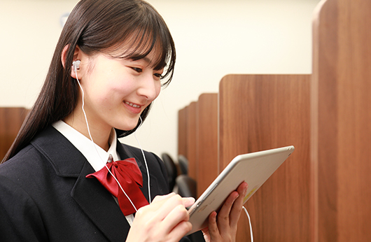 英検®対策・英語リスニング対策も、専用教材で学び放題！