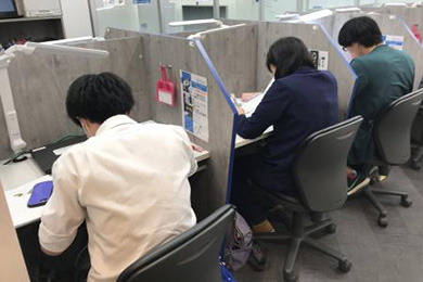 ディアロ新小岩校 自習室