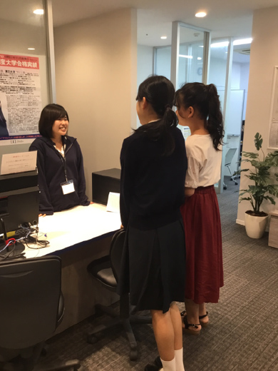 「進路相談風景」「学習相談風景」